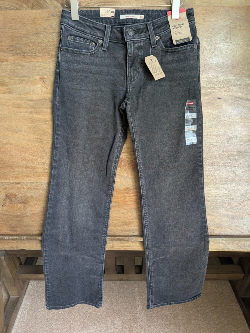 NWT Levi's Jeans Womens 26x32 Black Denim Slim Fit Stretch Superlow Bootcut Leg